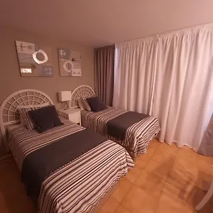 https://casa-mariposa-playa-de-san-juan-tenerife.tenerifehoteles.net